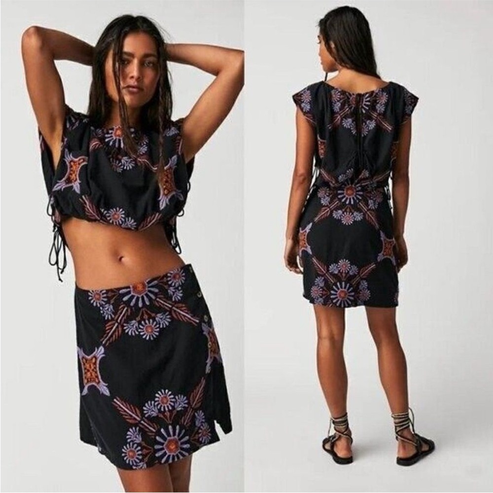 Free People Black Floral Sardinia Two-Piece Set - Crop Top & Skirt. Size 2